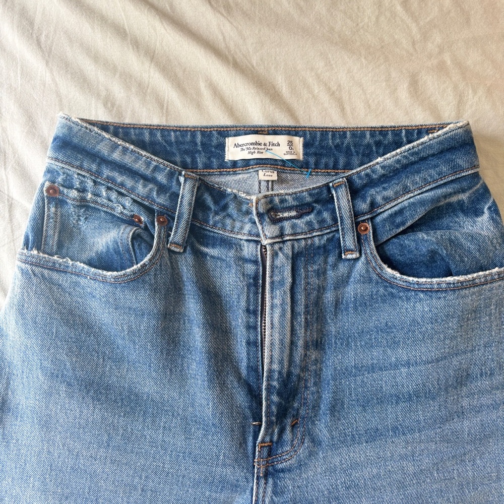 Abercrombie & Fitch Relaxed Blue Denim Jeans